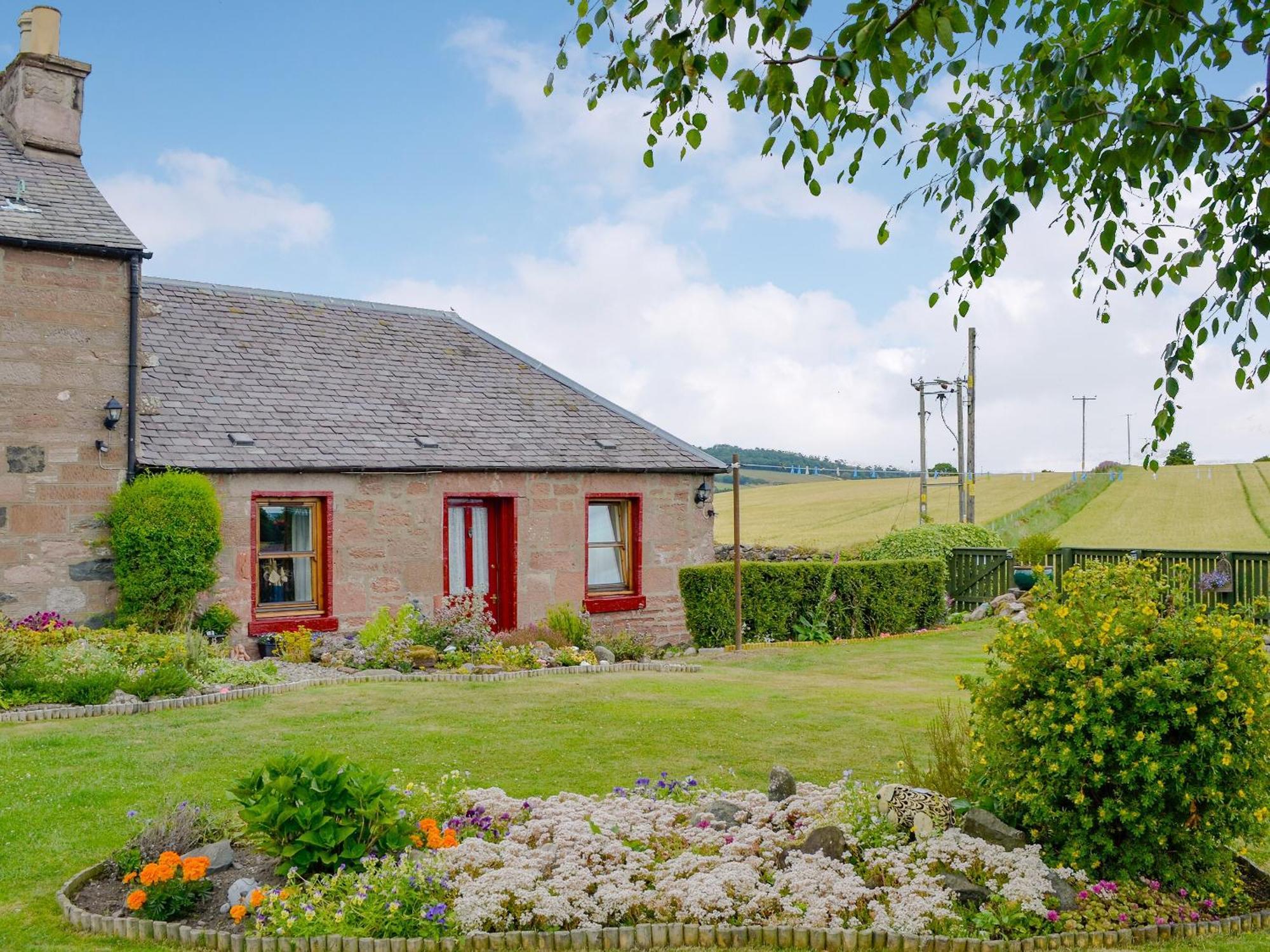 Laurel Bank Villa Alyth ภายนอก รูปภาพ